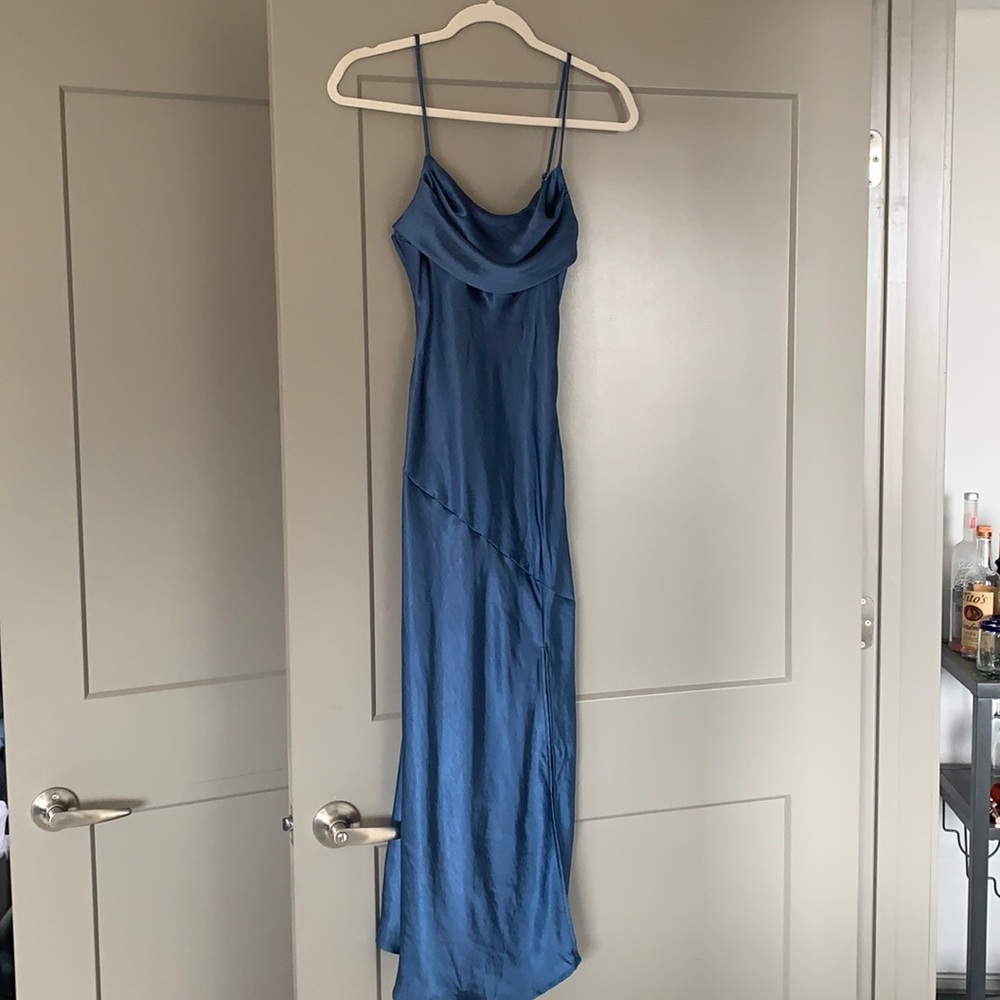 XS Midi Dress with side slit. Satin material.